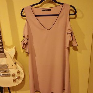 Zara SZ L Mauve Mini V-Neck Cold-Shoulder Dress